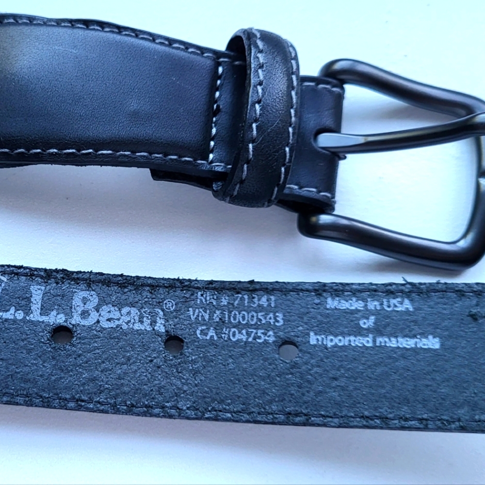 L.L. Bean black belt size 34